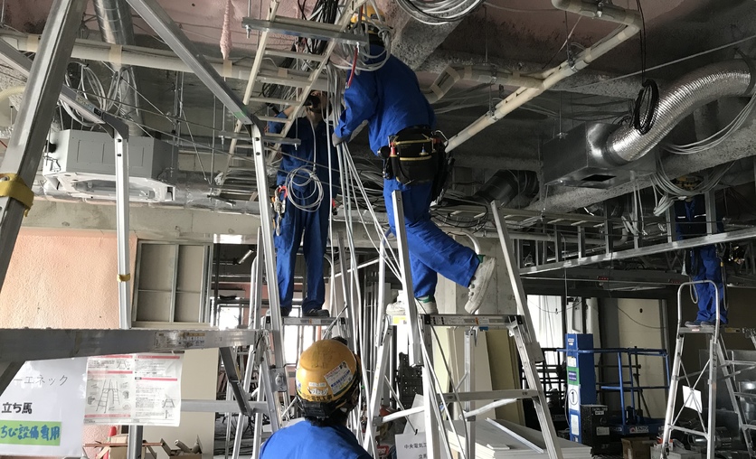 某市役所庁舎ケーブル配線工事 電気工事職人奮闘記blog 名古屋で電気工事士になるなら下田電気工事 採用求人サイト